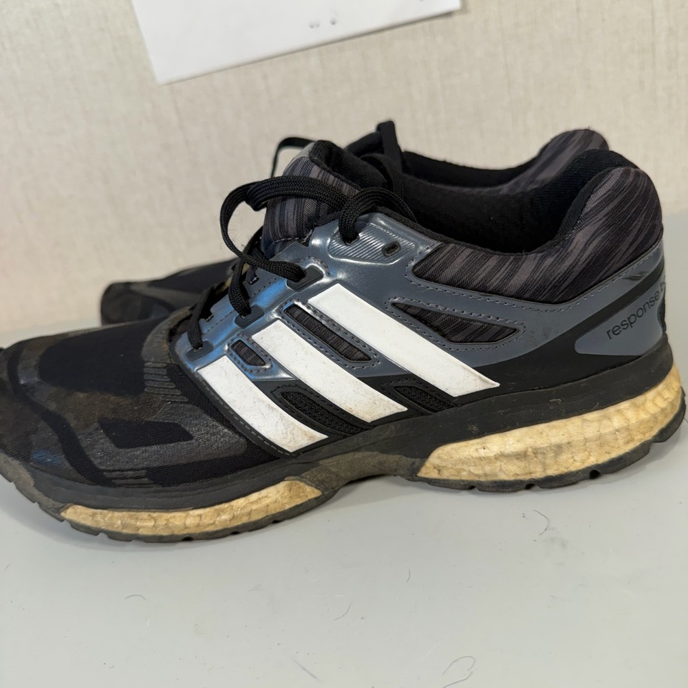 Adidas Shoes Mens 10 Response Boost Techfit Cushioned Running Performance Sports